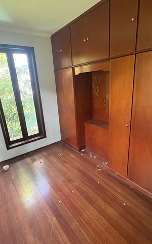 Casa de condomínio para alugar com 560m², 4 quartos e 6 vagas Casa de condomínio para alugar com 560m², 4 quartos e 6 vagasQuarto