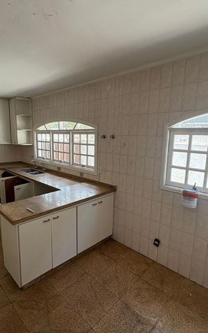 Casa de condomínio para alugar com 560m², 4 quartos e 6 vagas Casa de condomínio para alugar com 560m², 4 quartos e 6 vagasCozinha
