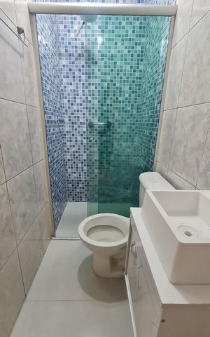 Casa à venda com 100m², 3 quartos e 2 vagas Casa à venda com 100m², 3 quartos e 2 vagasBanheiro