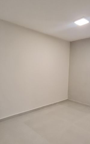 Casa à venda com 100m², 3 quartos e 2 vagas Casa à venda com 100m², 3 quartos e 2 vagasQuarto