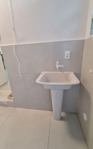 Casa à venda com 100m², 3 quartos e 2 vagas Casa à venda com 100m², 3 quartos e 2 vagasÁrea de serviço