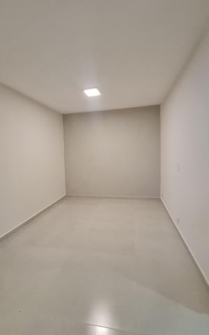 Casa à venda com 100m², 3 quartos e 2 vagas Casa à venda com 100m², 3 quartos e 2 vagasQuarto
