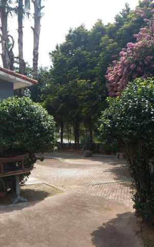Casa de condomínio para alugar com 600m², 4 quartos e 12 vagas