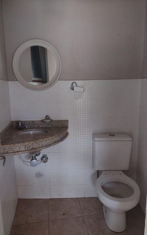 Casa de condomínio para alugar com 600m², 4 quartos e 12 vagas
