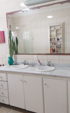 Casa de condomínio para alugar com 600m², 4 quartos e 12 vagas