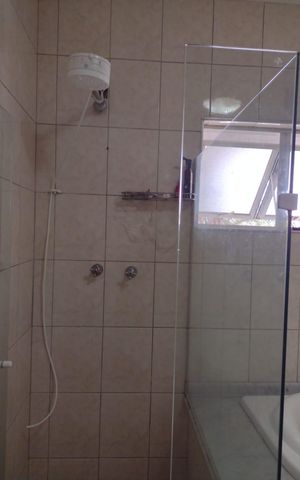 Casa de condomínio para alugar com 600m², 4 quartos e 12 vagas