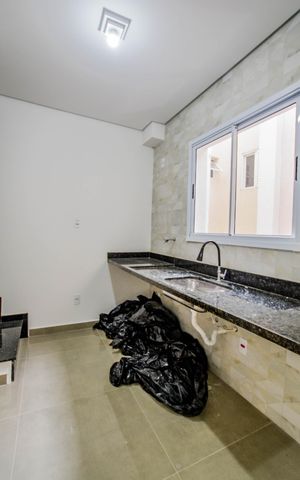 Apartamento para alugar com 90m², 2 quartos e 2 vagasCozinha