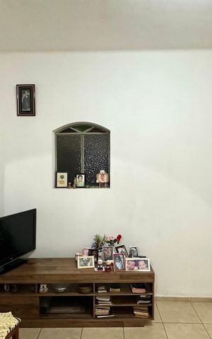 Casa à venda com 85m², 2 quartos e sem vaga