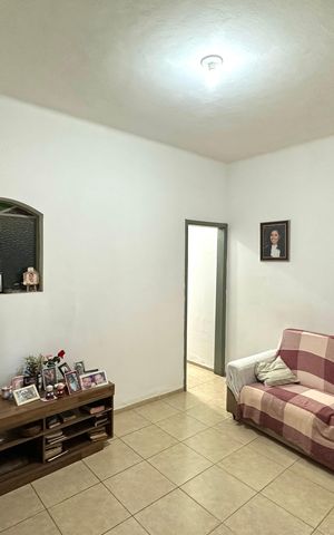 Casa à venda com 85m², 2 quartos e sem vaga