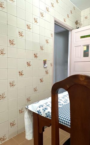 Casa à venda com 85m², 2 quartos e sem vaga