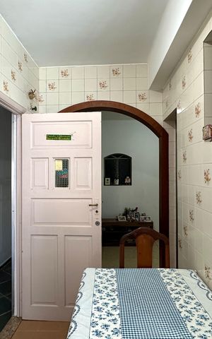Casa à venda com 85m², 2 quartos e sem vaga