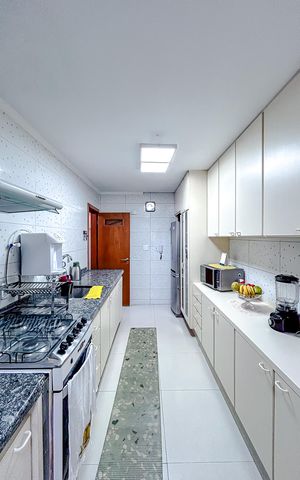 Apartamento à venda com 80m², 3 quartos e 1 vagaÁrea de Serviço