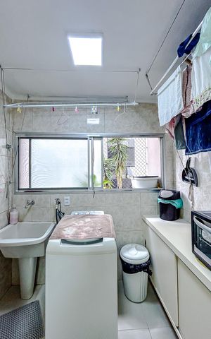 Apartamento à venda com 80m², 3 quartos e 1 vagaÁrea de Serviço