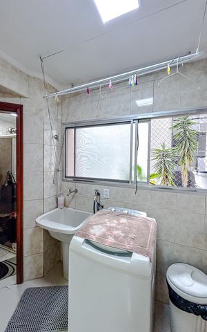 Apartamento à venda com 80m², 3 quartos e 1 vagaÁrea de Serviço