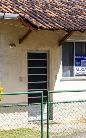 Apartamento para alugar com 55m², 2 quartos e 1 vaga Apartamento para alugar com 55m², 2 quartos e 1 vagaFachada
