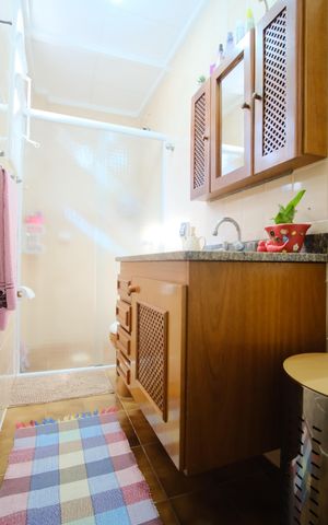Casa à venda com 139m², 4 quartos e 2 vagasBanheiro da Suíte