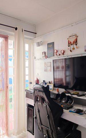 Casa à venda com 139m², 4 quartos e 2 vagasEscritório