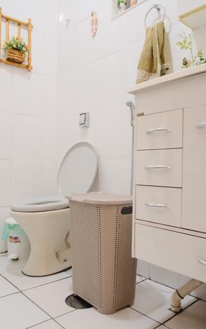 Casa à venda com 139m², 4 quartos e 2 vagasBanheiro Social