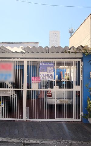 Casa à venda com 139m², 4 quartos e 2 vagasPlaca