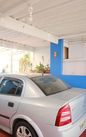 Casa à venda com 139m², 4 quartos e 2 vagasGaragem