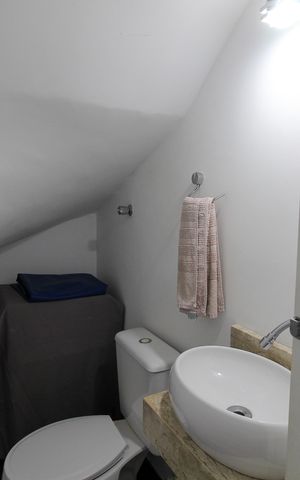 Casa de condomínio à venda com 78m², 2 quartos e 2 vagasLavabo