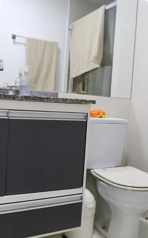 Apartamento à venda com 65m², 2 quartos e 1 vaga Apartamento à venda com 65m², 2 quartos e 1 vagaBanheiro