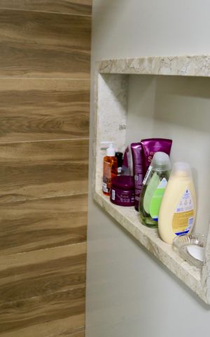 Apartamento à venda com 65m², 2 quartos e 1 vaga Apartamento à venda com 65m², 2 quartos e 1 vagaBanheiro