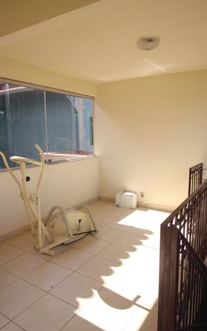 Casa à venda com 320m², 5 quartos e 3 vagasQuintal
