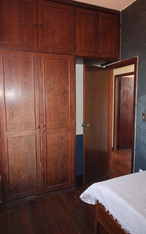 Casa à venda com 320m², 5 quartos e 3 vagasQuarto 2