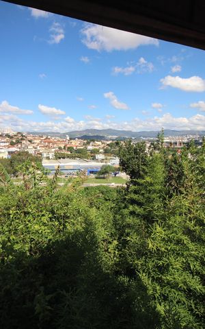 Casa à venda com 320m², 5 quartos e 3 vagasVista Quarto 5
