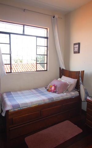 Casa à venda com 320m², 5 quartos e 3 vagasQuarto 1