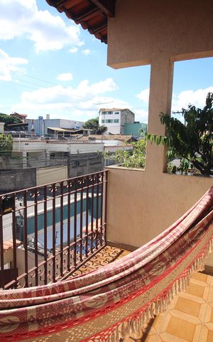 Casa à venda com 320m², 5 quartos e 3 vagasVaranda
