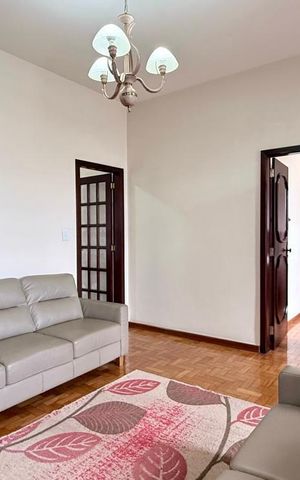 Casa à venda com 250m², 3 quartos e 1 vaga