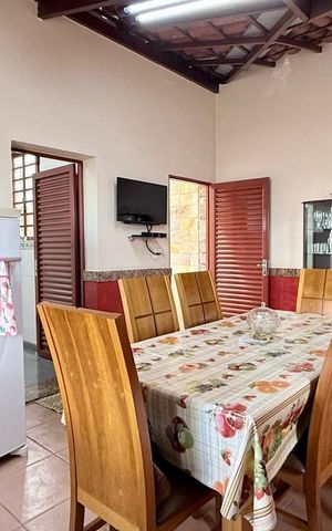 Casa à venda com 250m², 3 quartos e 1 vaga