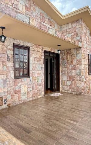 Casa à venda com 250m², 3 quartos e 1 vaga