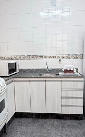 Casa à venda com 250m², 3 quartos e 1 vaga