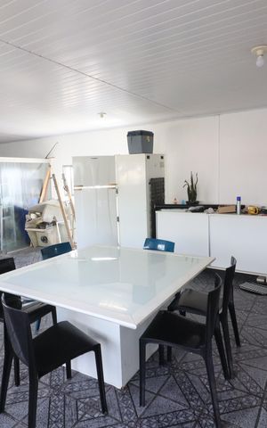 Casa para alugar com 140m², 3 quartos e 3 vagasCozinha