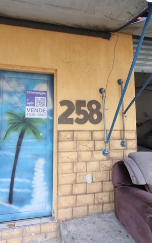 Casa para alugar com 140m², 3 quartos e 3 vagasFachada