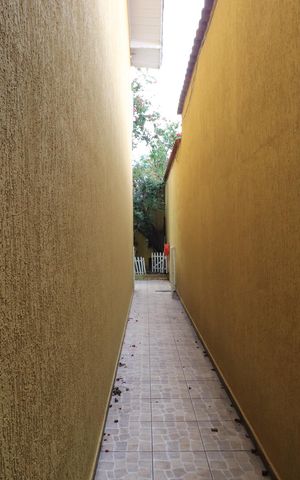 Casa à venda com 144m², 3 quartos e 2 vagasCorredor