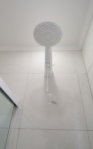 Casa à venda com 144m², 3 quartos e 2 vagasBanheiro da Suíte 1