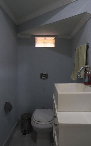 Casa à venda com 144m², 3 quartos e 2 vagasLavabo