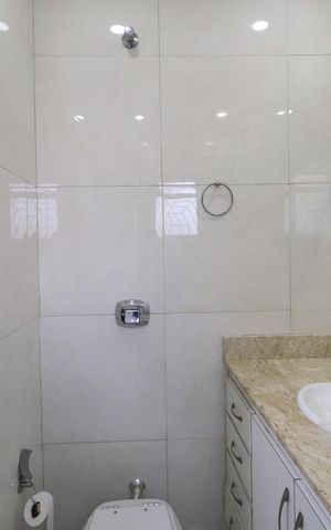 Casa à venda com 144m², 3 quartos e 2 vagasBanheiro da Suíte 1