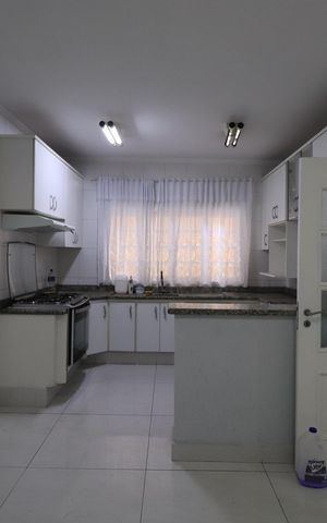 Casa à venda com 144m², 3 quartos e 2 vagasCozinha