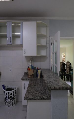 Casa à venda com 144m², 3 quartos e 2 vagasCozinha