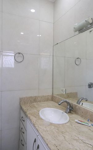 Casa à venda com 144m², 3 quartos e 2 vagasBanheiro da Suíte 1
