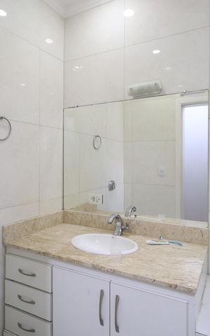 Casa à venda com 144m², 3 quartos e 2 vagasBanheiro da Suíte 1