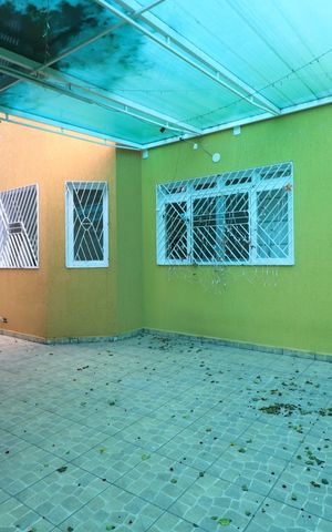 Casa à venda com 144m², 3 quartos e 2 vagasGaragem