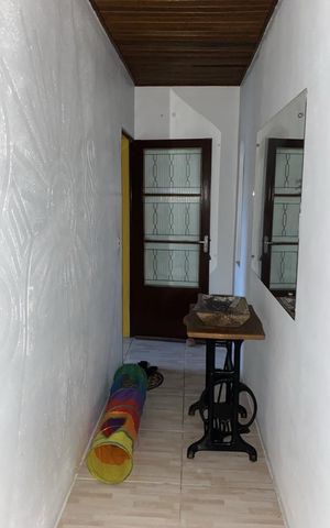 Casa à venda com 130m², 3 quartos e 2 vagas Casa à venda com 130m², 3 quartos e 2 vagasSala