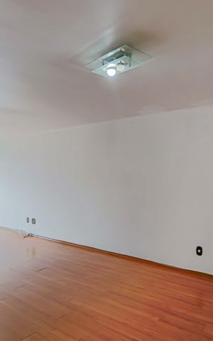 Apartamento para alugar com 130m², 3 quartos e 2 vagas Apartamento para alugar com 130m², 3 quartos e 2 vagasSala