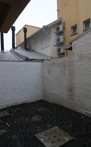Casa de condomínio à venda com 134m², 3 quartos e 2 vagasÁrea externa